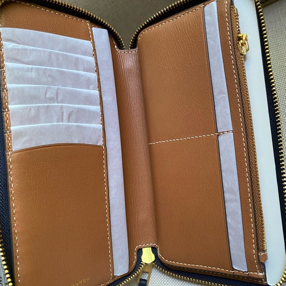 Tory Burch T Monogram Leather Zip Continental Wallet - Picture 5 of 9